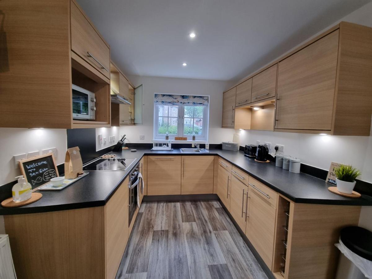 Sea Esta At The Bay, Sleeps 4-5, And 2 Dogs For Free Too Filey